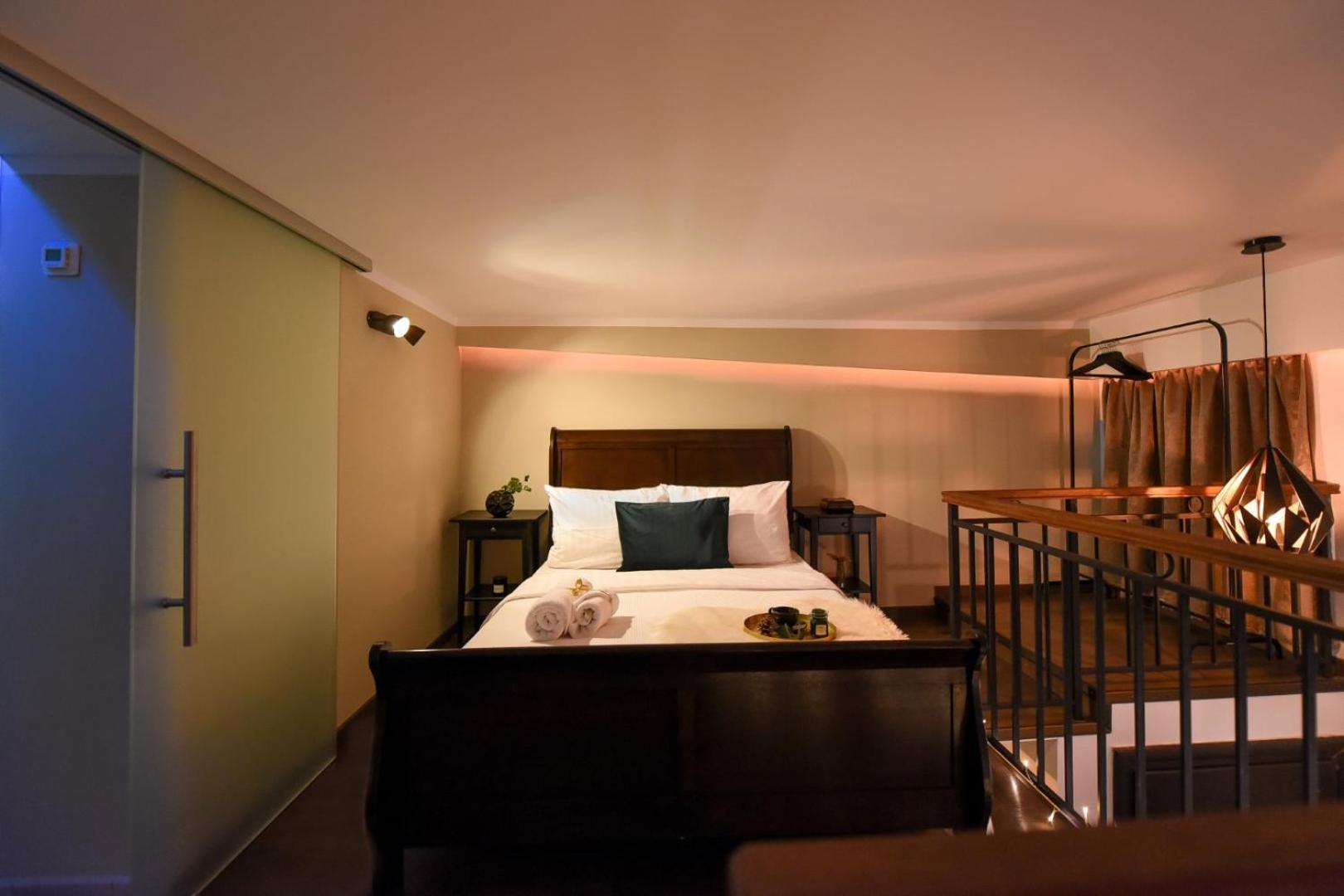 Central Comfort - Duplex-Style Studios On Regina Elisabeta Bucarest Habitación foto