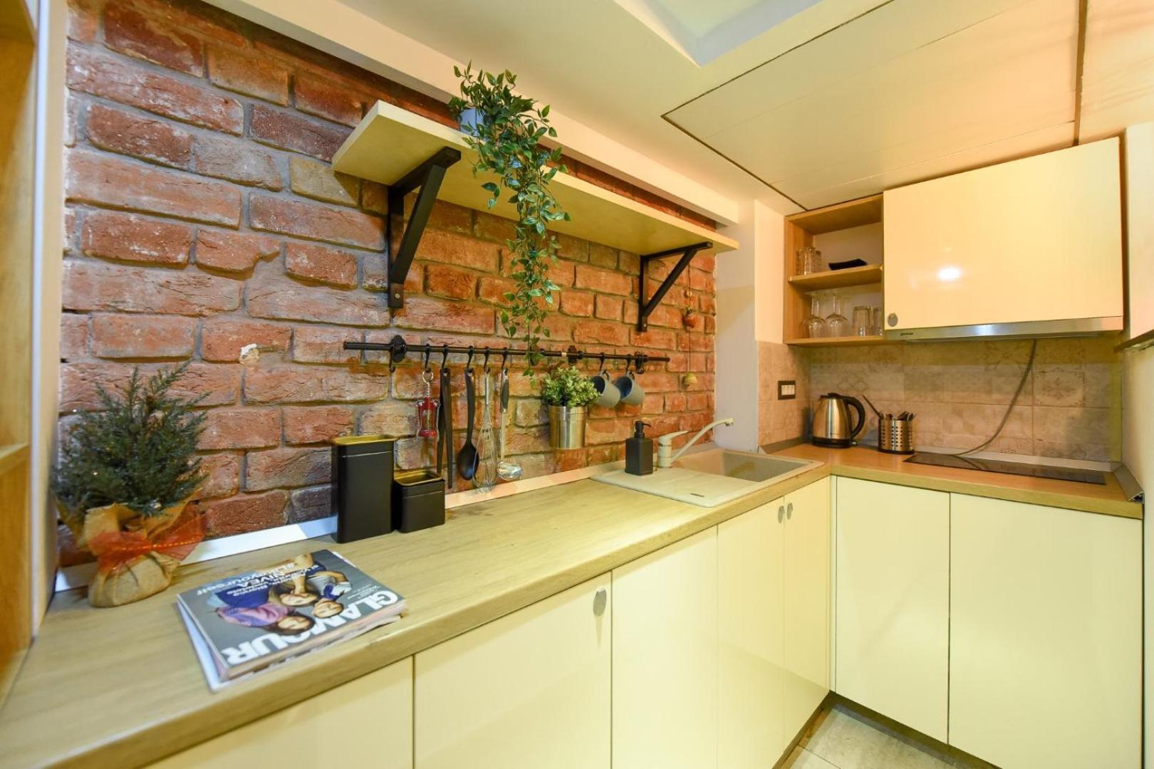 Central Comfort - Duplex-Style Studios On Regina Elisabeta Bucarest Habitación foto