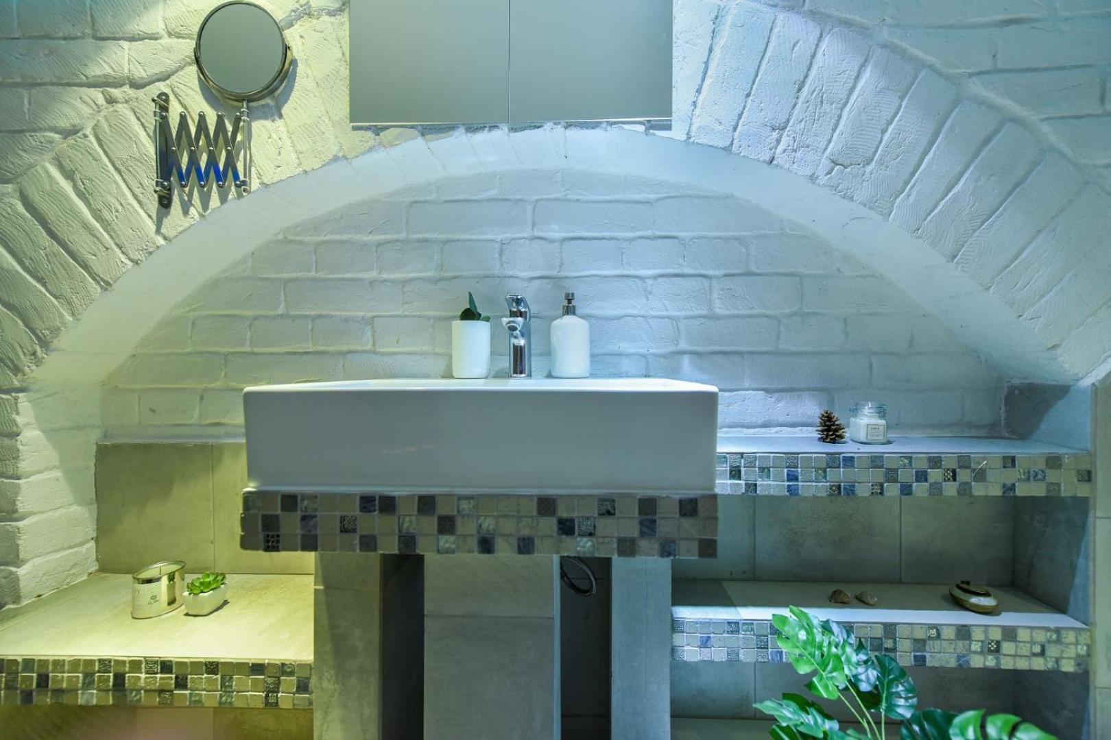 Central Comfort - Duplex-Style Studios On Regina Elisabeta Bucarest Habitación foto