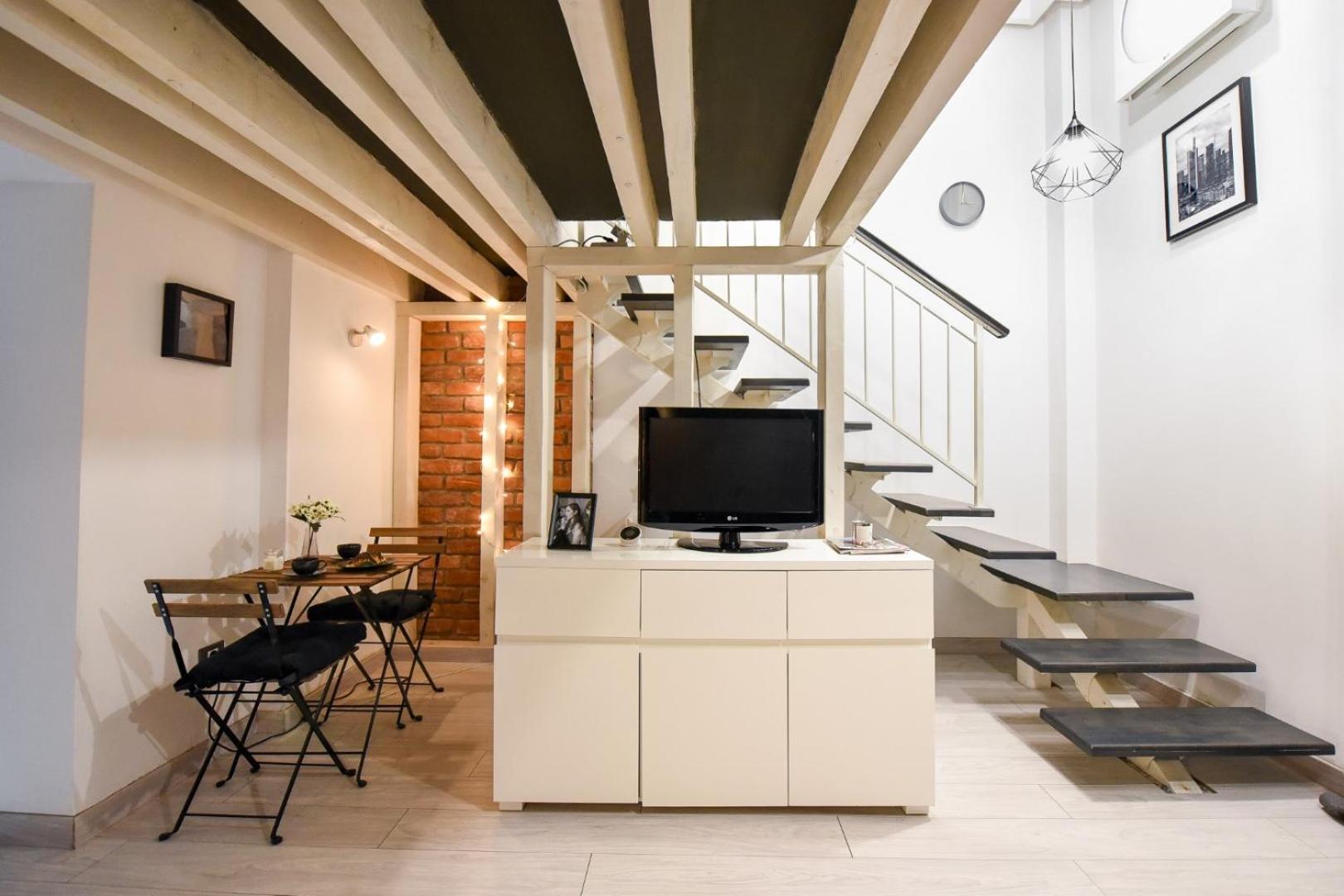 Central Comfort - Duplex-Style Studios On Regina Elisabeta Bucarest Habitación foto